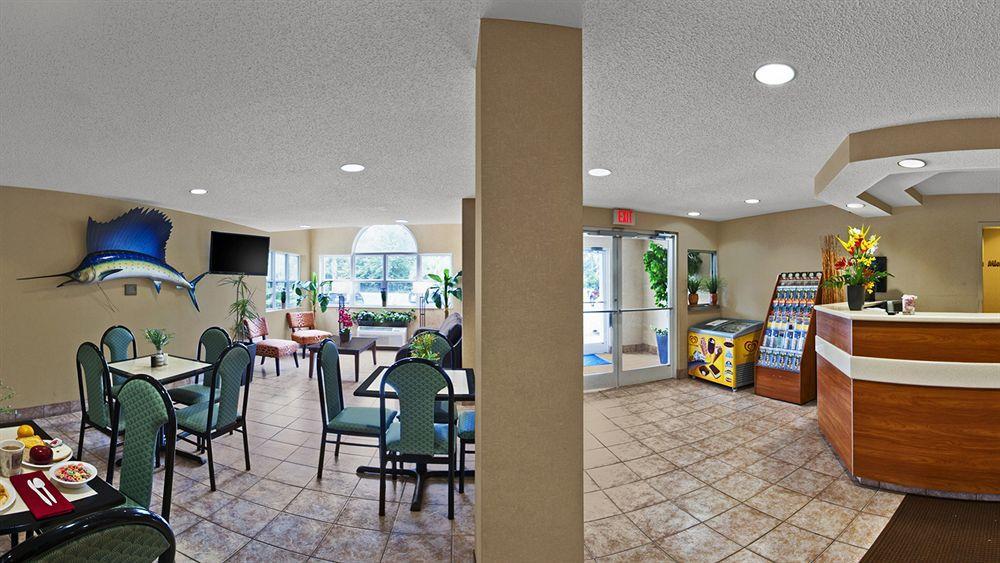 Microtel Inn & Suites By Wyndham Brunswick Extérieur photo
