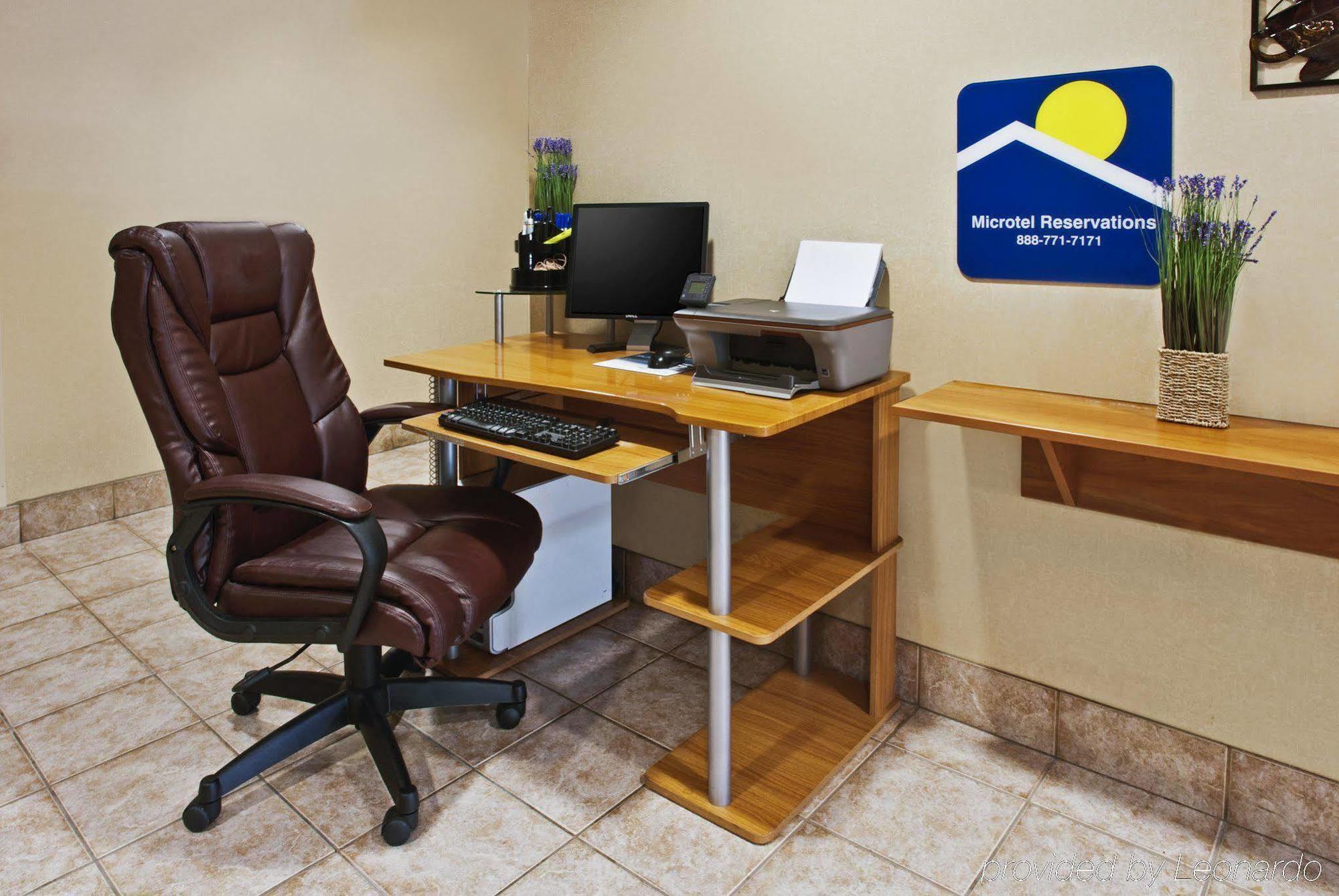 Microtel Inn & Suites By Wyndham Brunswick Facilités photo